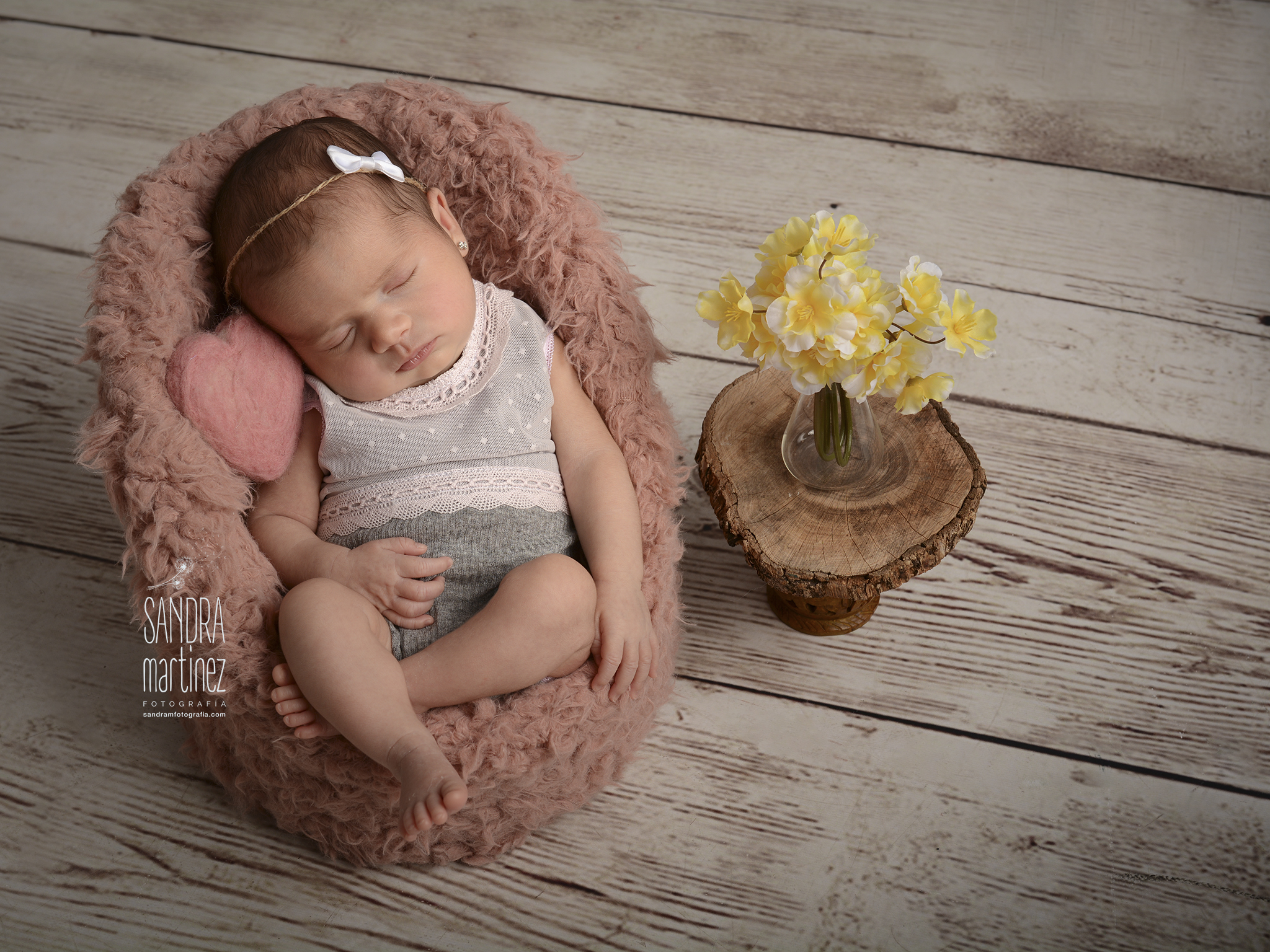 23-sesionesnewborn.fotosreciennacido-fotograforipollet-fotografobarcelona-3-alma